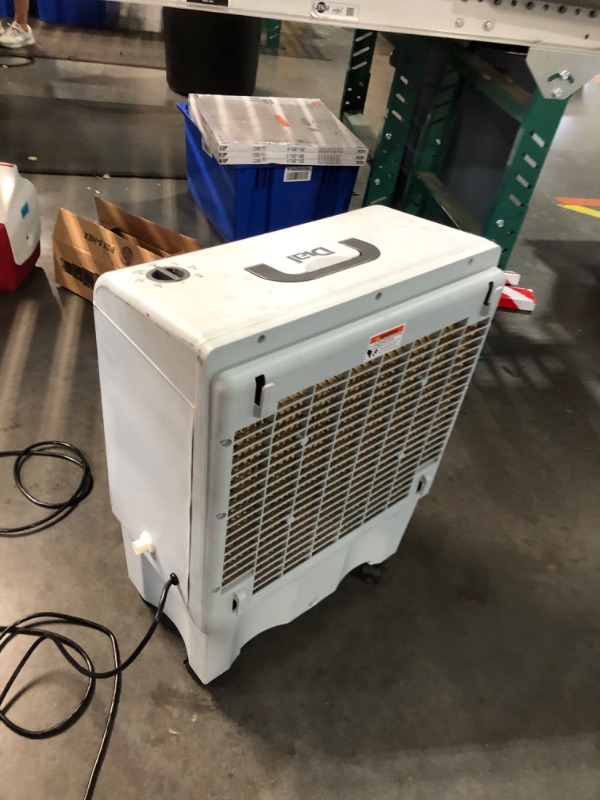 Photo 5 of ***USED AND DIRTY - FAN POWERS ON - UNABLE TO VERIFY PUMP FUNCTIONALITY***
Dial 3-Speed Portable Evaporative Cooler - Up to 500 sqft, 1300 CFM - PEC-A-1300-1M