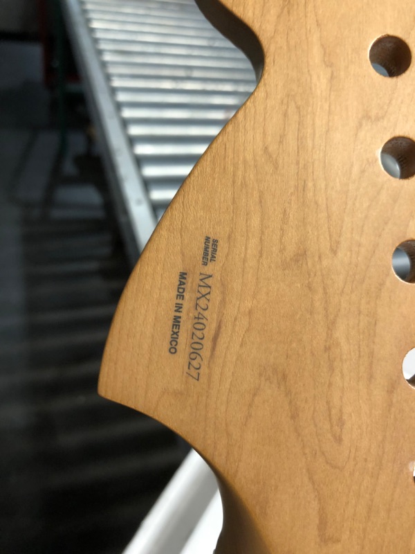 Photo 5 of ***DAMAGED - SEE PICTURES***READ NOTES**
Fender Vintera Mod 70s Stratocaster Neck, Roasted Maple, C Shape, 21 Medium Jumbo Frets