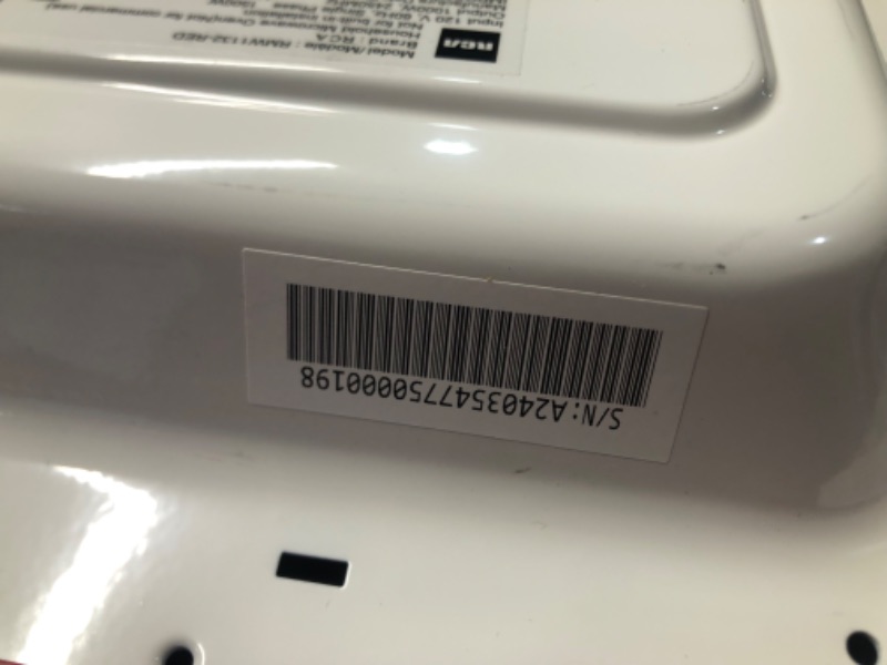 Photo 1 of ***USED - DAMAGED - SEE COMMENTS***
RCA RMW1132-RED 1.1 cu. ft. 1000W Microwave, Red