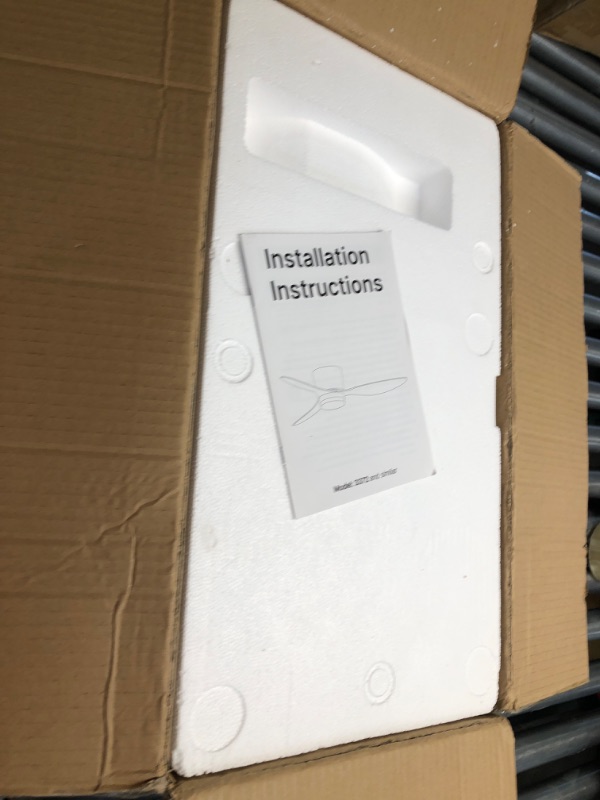 Photo 2 of ***USED - LIKELY MISSING PARTS - UNABLE TO VERIFY FUNCTIONALITY***
GESUM Ceiling Fan with Light, 42" Flush Mount Ceiling Fan Light with 3 Colors, 6 Speeds, Timing,Low Profile Ceiling Fan with Remote Control 3 Blades for Bedroom Dining Room (White) White 4