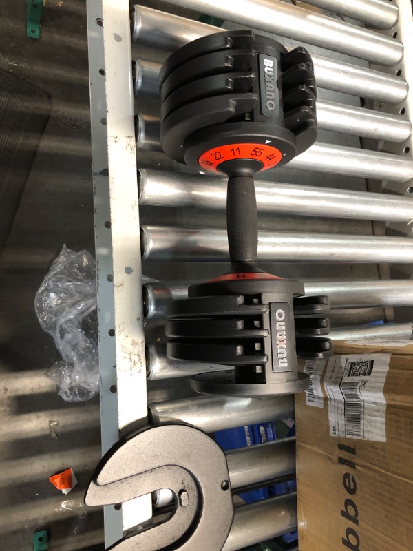 Photo 2 of ***USED - LIKELY MISSING PARTS - UNABLE TO VERIFY FUNCTIONALITY***
Adjustable Dumbbell 55LB 5 In 1 Single Dumbbell for Multiweight Options with Anti-Slip Metal Handle Adjust Weight Suitable for Ideal for Home Gym Workouts