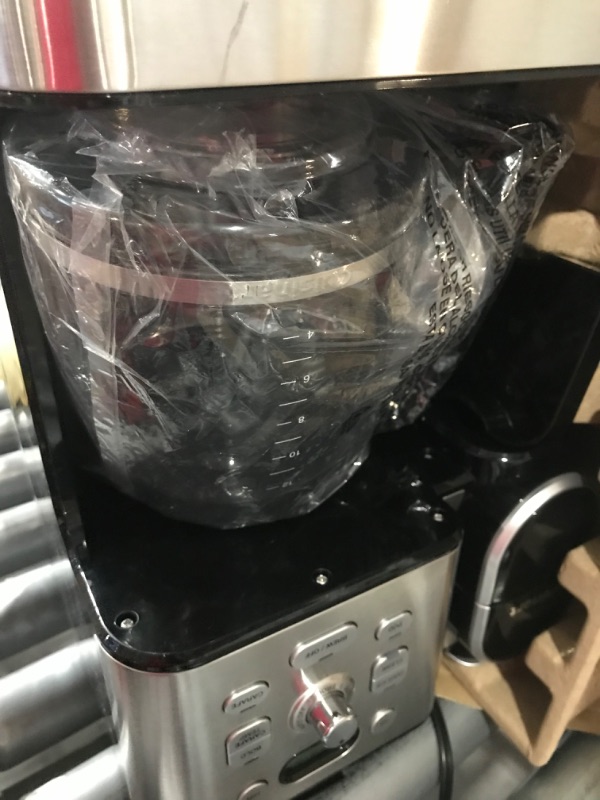 Photo 3 of ***PARTS ONLY******NON REFUNDABLE***
Cuisinart Coffee Maker, 12-Cup Glass Carafe, Automatic Hot & Iced Coffee Maker, Single Server Brewer, Stainless Steel, SS-16