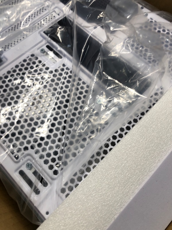 Photo 3 of MUSETEX ATX PC Case, 3 x 120mm Fans Pre-Installed, 360MM RAD Support, 270° Full View Tempered Glass Gaming PC Case with Type-C, Mid Tower ATX Computer Case, (WHITE)