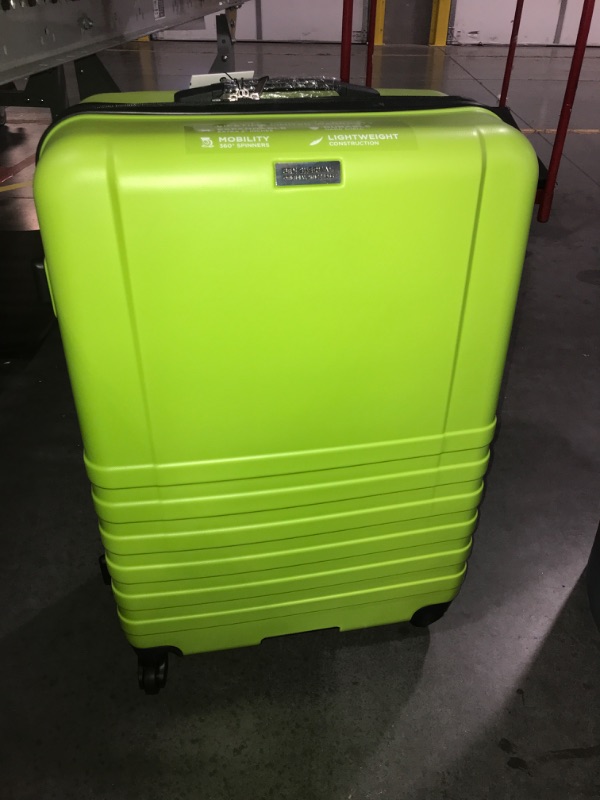 Photo 2 of (READ FULL POST) Ben Sherman Spinner Travel Upright Luggage Hereford, Pepper Green, 8-Wheel 24 4-Wheel 28" Pepper Green