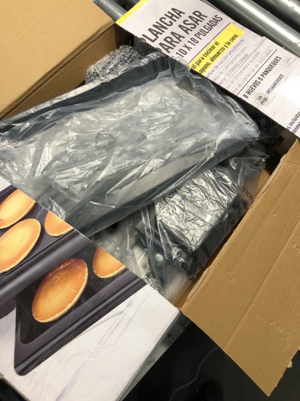 Photo 2 of ****NON REFUNDABLE NO RETURNS SOLD AS IS***PARTS ONLY**
Broken. Sounds like the gears ARE BAD barely moves and makes a LOUD sound.BELLA Electric Griddle with Warming Tray - Smokeless Indoor Grill, Nonstick Surface, Adjustable Temperature & Cool-touch Hand