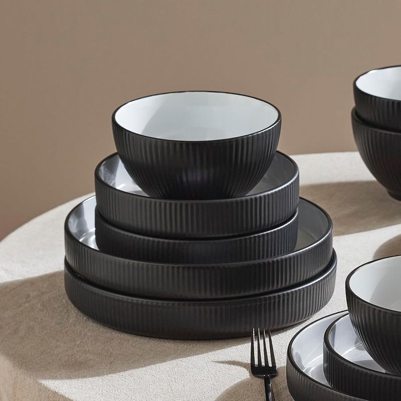 Photo 1 of ***NON REFUNDABLE******PARTS ONLY*****READ NOTES**Christian Siriano Larosso 12-Piece Stoneware Dinnerware Set black/white