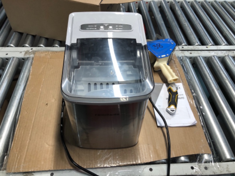 Photo 2 of **NON REFUNDABLE ITEM**(FOR PARTS ONLY)
Frigidaire EFIC117-SS 26 Pound Ice Maker, 26 lbs per day, Stainless