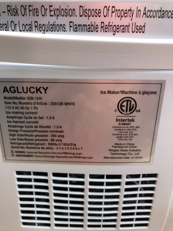 Photo 4 of **NON REFUNDABLE ITEM***(FOR PARTS ONLY)
AGLUCKY Ice Makers Countertop with Handle,26.5Lbs/24H,9 Cubes in 6 Mins,2 Sizes of Bullet Ice,Portable Ice Maker Machine with Self-Cleaning,Perfect for Home Kitchen(White) 26.5Lbs/24H WHITE 1