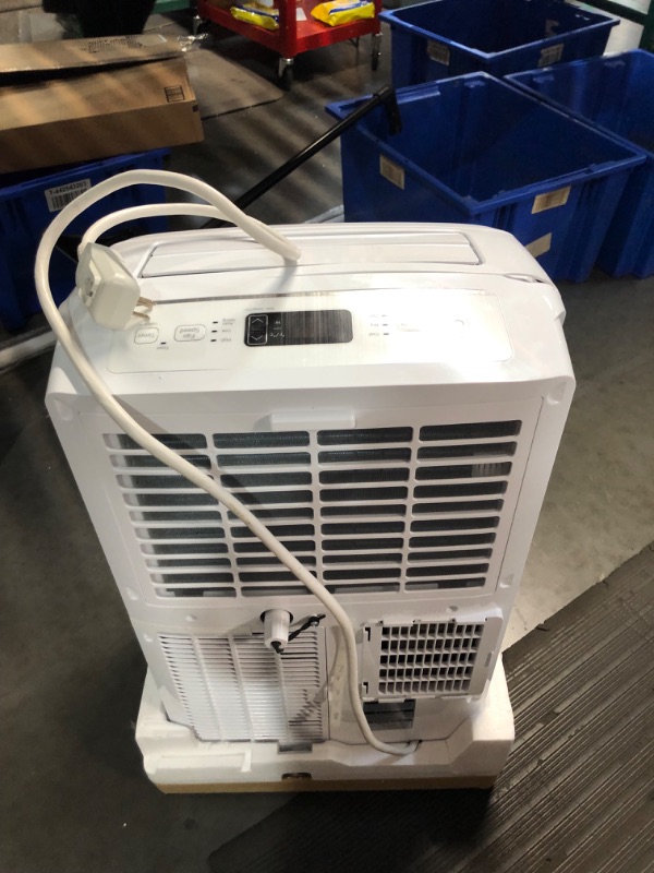 Photo 5 of **SEE NOTES**
LG 7000 BTU (DOE) / (10500 ASHRAE) Portable Air Conditioners Cools 300 Sqft Easy Install & Remote Control LCD Display Eco-friendly Small Room Air Conditioner AC Unit Cool Home White LP0723WSR 7,000 BTU Remote Only White