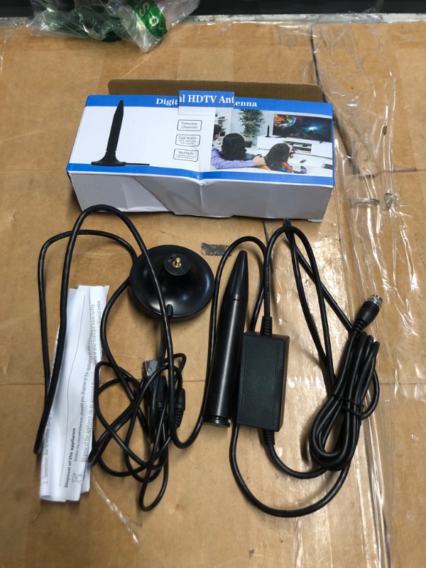 Photo 2 of (*READ NOTES*)
Amplified HD Digital TV Antenna, 300 Miles Long Range Reception Indoor HDTV Antenna with Amplifier, Support 4K 1080P VHF UHF TV Channels 
and All TV Black, CS8058-Bhb4