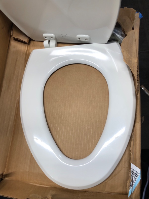 Photo 3 of **FOR PARTS** **NON REFUNDABLE** Kendall Toilet Seat, Slow Close, Non Slip Premium Wood, Easy Clean, Easy Install, Elongated, White White Elongated 1-Pack Toilet Seat