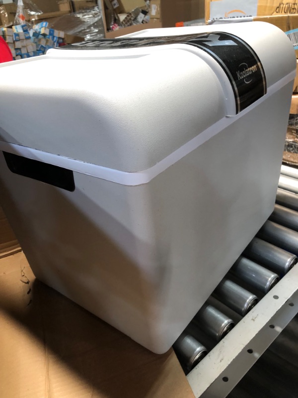 Photo 3 of ***DAMAGED - UNTESTED - SEE COMMENTS***
Koolatron Electric Portable Cooler Plug in 12V Car Cooler/Warmer 45 qt (42 L),No Ice Thermo Electric portable Fridge