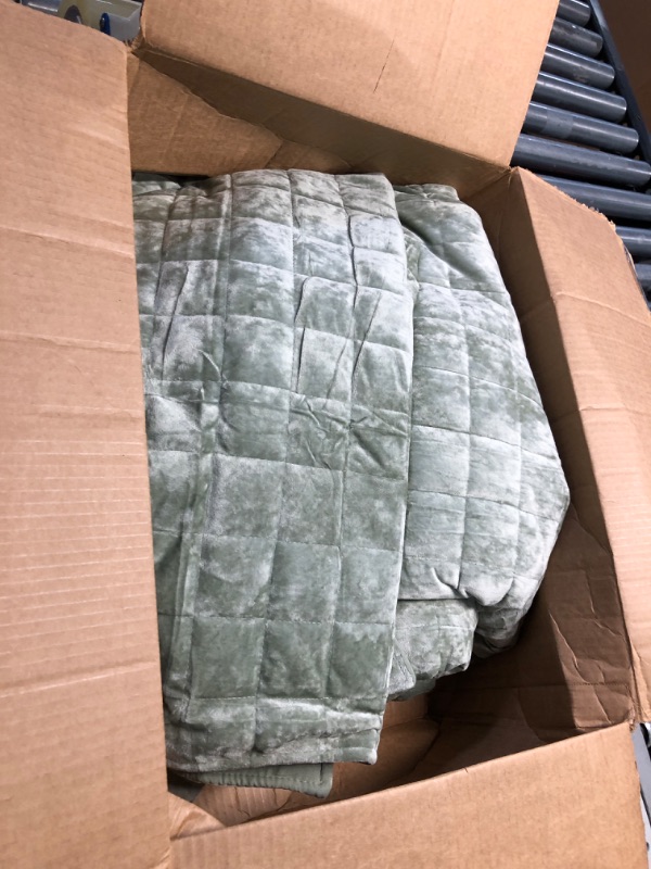 Photo 2 of RECYCO Luxury Velvet Quilt King Size, Ultra Soft Velvet Bedding Sets, Lightweight Quilted Velvet Comforter Set, Channel Stitch Oversized Bedspread Coverlet with 2 Pillow Shams, Sage Green KING/CAL.KING (108"x92") Sage Green