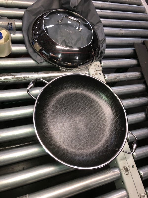 Photo 2 of (READ FULL POST) Hexclad  Nonstick 14-Inch Frying Pan with Steel Lid