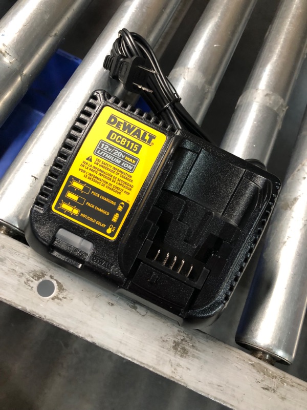 Photo 3 of DEWALT 20V MAX* Charger (DCB115)