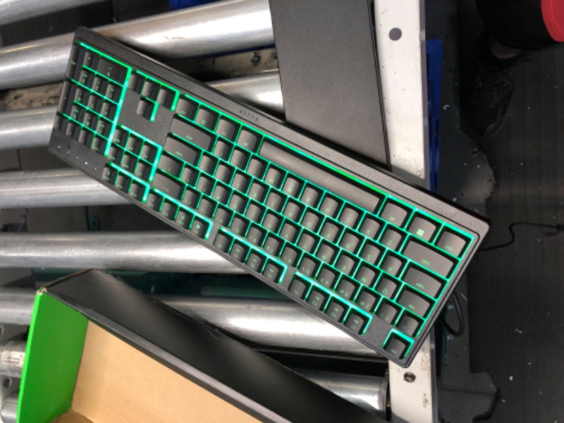 Photo 3 of Razer BlackWidow V3 Pro Mechanical Wireless Gaming Keyboard + Goliathus Extended Chroma Gaming Mousepad Bundle: Green Mechanical Switches - Tactile & Clicky - Classic Black