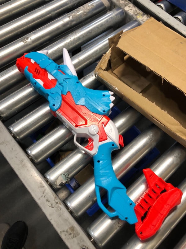 Photo 2 of *ONLY 3 DARTS* NERF DinoSquad Tricera-Blast Dart Blaster, Break-Open 3-Dart Loading, 12 Official Darts, Dart Storage, Triceratops Dinosaur Design Frustration Free