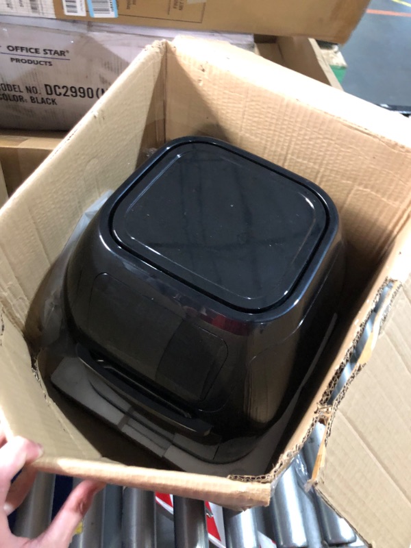 Photo 2 of ***USED - POWERS ON - UNABLE TO TEST FURTHER - LIKEY MISSING PARTS***
CHEFMAN Multifunctional Digital Air Fryer+ Rotisserie, Convection Oven, 17 Touch Screen Presets Fry, Roast, Dehydrate, Bake, XL 10L Family Size, Auto Shutoff,  Black 10 Quart