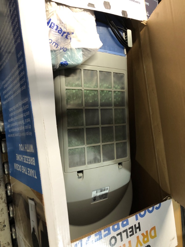 Photo 2 of **PARTS ONLY NON REFUNDABLE**READ NOTES**
470 CFM, 3 speed Portable Evaporative Cooler and Fan for 250 sq. ft. Cooling Area