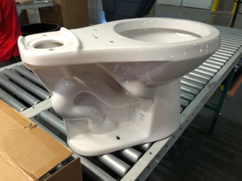 Photo 5 of ***USED - MISSING TANK LID - SEE COMMENTS***
Glacier Bay 12 inch Rough In Two-Piece 1.28 GPF Single Flush Round Toilet in White Seat Included