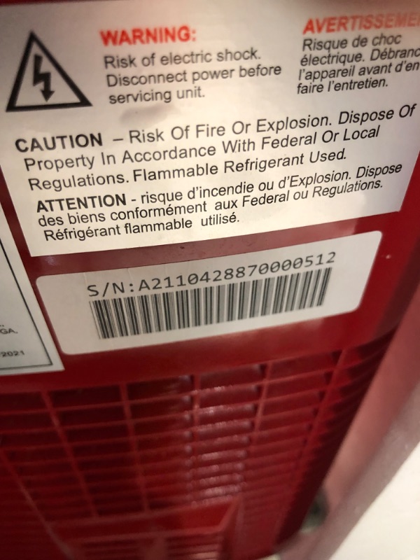 Photo 3 of **PARTS ONLY NON REFUNDABLE**READ NOTES**
Frigidaire EFIC108 Counter top Portable, 26 lb per Day Compact Ice Maker Machine Red