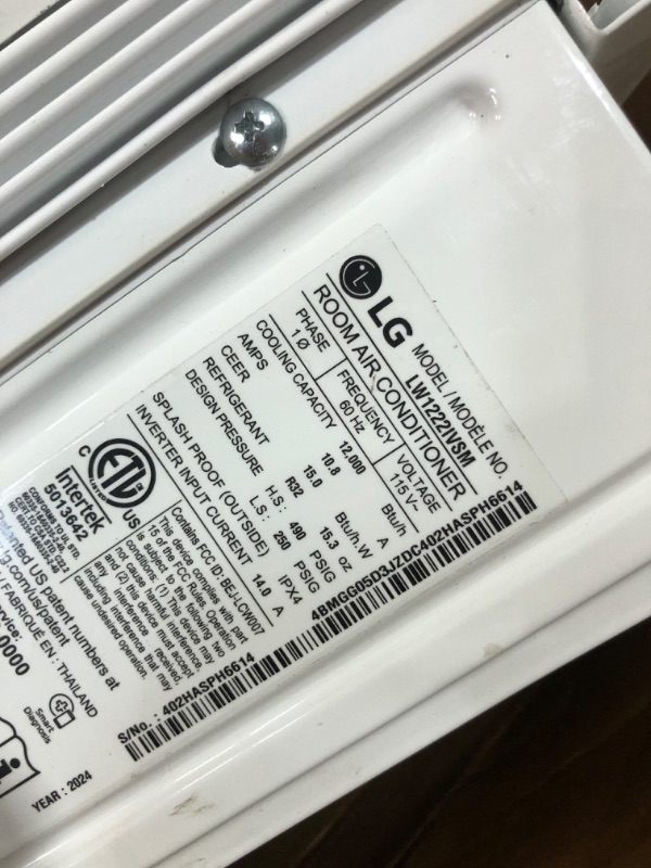 Photo 4 of ***NON REFUNDABLE*** ***PARTS ONLY*** LG 12,000 BTU Smart Window Air Conditioner, 115V, AC Window Unit for Rooms up to 550 Sq. Ft.