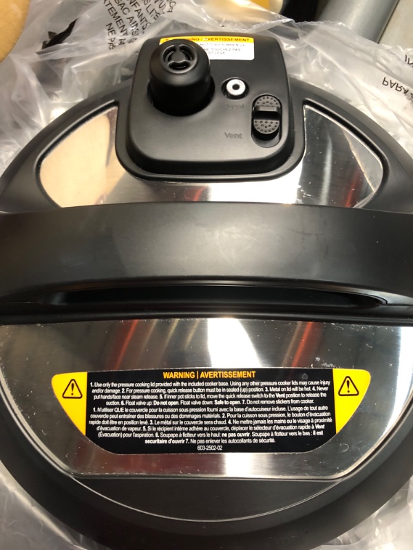 Photo 2 of ***DAMAGED - DENTED - MISSING ACCESSORIES - SEE PICTURES***
Instant Pot Duo 7-in-1 Electric Pressure Cooker, Slow Cooker, Rice Cooker, Steamer