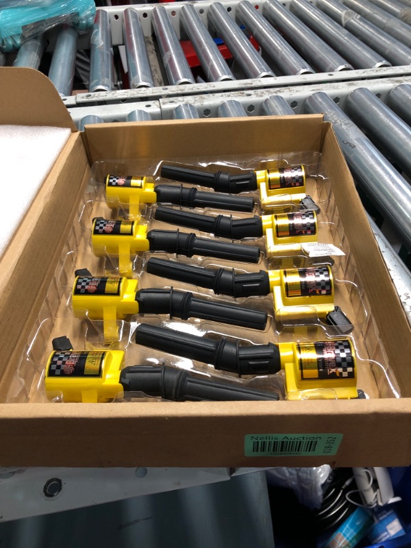 Photo 2 of **MISSING SPARK PLUGS**
Ignition Coils for Ford F-150 F-250 F-350 4.6L 5.4L V8 DG508 DG457 DG472 DG491 Crown Victoria Expedition Mustang Lincoln Mercury Set of 8 (Yellow)