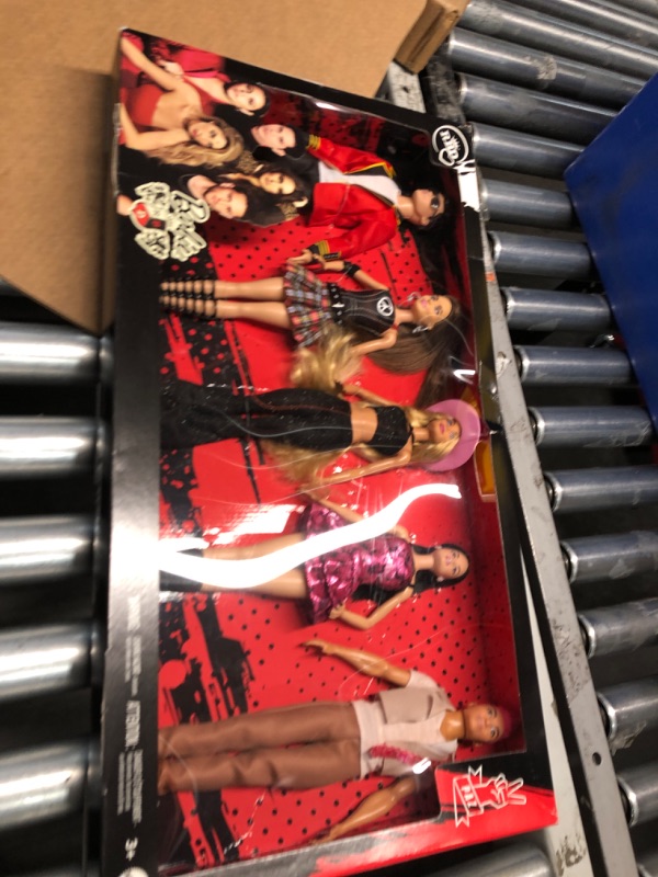 Photo 2 of Barbie RBD Set of 5 Fashion Dolls with Roberta, Mia, Lupita, Diego & Giovanni in Removable Concert Looks, Band Collectible