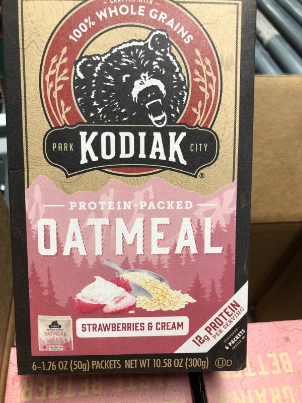 Photo 3 of ***BEST BY July 13 2024***Kodiak Cakes Strawberries & Creme Oatmeal Packets 10.58 Ounces 6 per Case