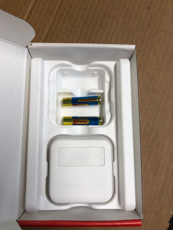 Photo 1 of ***ITEM TESTED FOR POWER, UNABLE TO TEST FURTHER***Honeywell Home RCHTSENSOR-1PK, Smart Room Sensor Works with T9/T10 WiFi Smart Thermostats