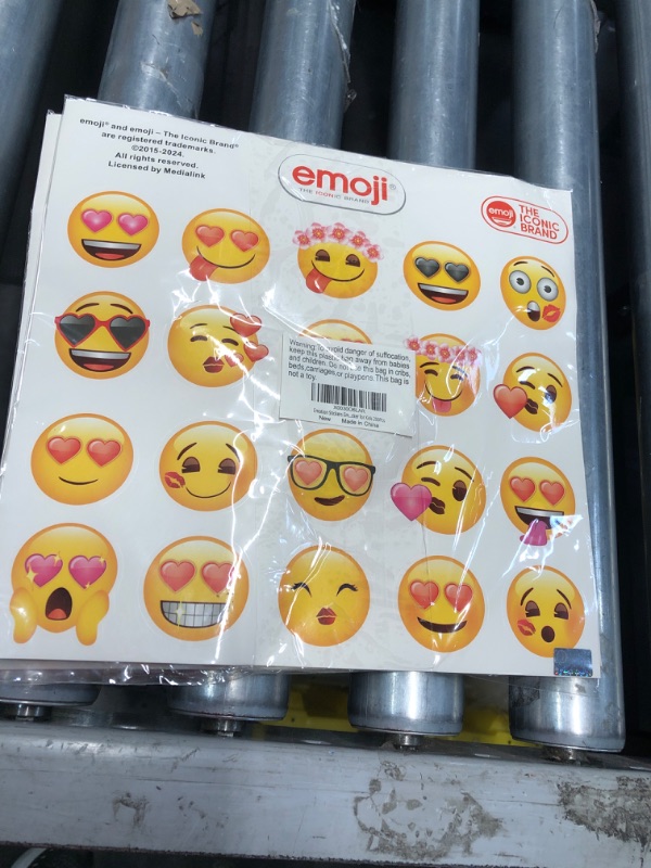 Photo 3 of **2-PACK BUNDLE**
Valentines Emoji Stickers Emotion Decals Heart Sticker for Party Favors Kids School Classroom Gift Exchange 200Pcs