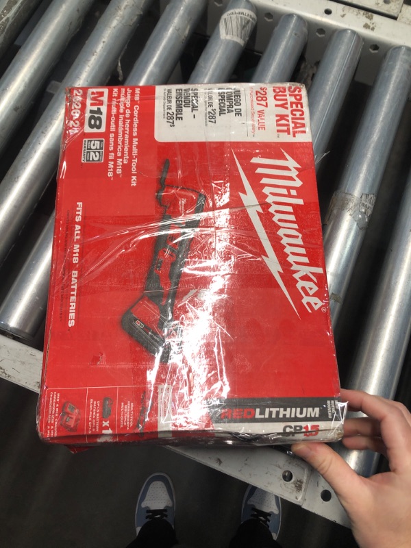 Photo 6 of (READ FULL POST) Milwaukee 2626-21CP M18 Lithium-Ion Cordless Multi Tool Kit (1.5 Ah)