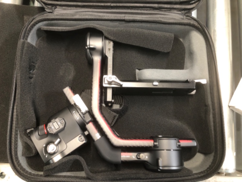 Photo 2 of **parts only**DJI RS 3 Pro, 3-Axis Gimbal for DSLR and Cameras Canon/Sony/Panasonic/Nikon/Fujifilm/BMPCC, Automated Axis Locks, 4.5 kg (10lbs) Payload, LiDAR Focus Camera Stabilizer