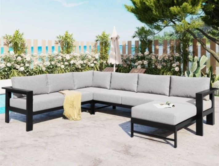 Photo 1 of ***SEE NOTES*** U Shaped Multi Person Outdoor Sofa Set
