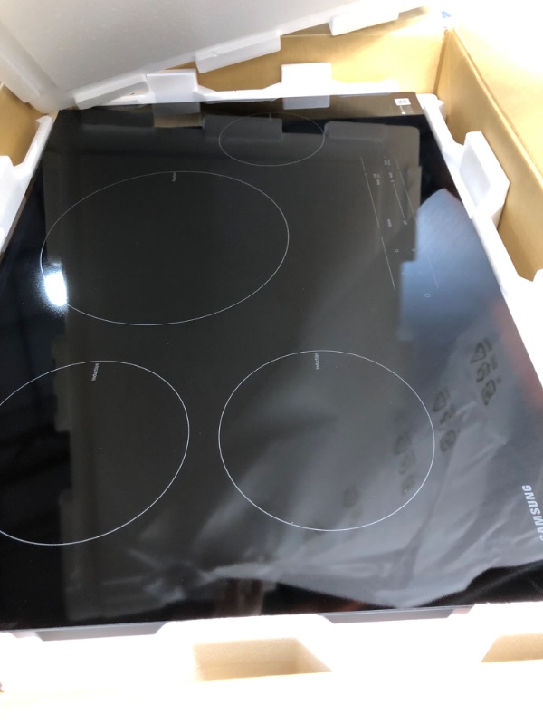 Photo 2 of 30 in. Smart Induction Modular Cooktop in Black with 4 Burner Elements including Wi-Fi


