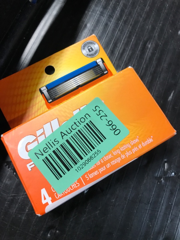 Photo 1 of *** FACTORY SEALED** 4 Gillette Fusion POWER Razor Blades NEW CARTRIDGE PACK 100% AUTHENTIC,GENUINE
