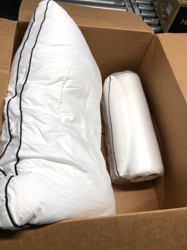 Photo 2 of **1 IS SEALED, 1 IS OPENED** Premium Pillows Queen Size Set of 2, Fluffy and Supportive 7D Down Alternative Bed Pillows, Luxury Soft Hotel Quality Gusseted Pillow for Side Back Stomach Sleepers, Relief Neck Head and Shoulder Pain