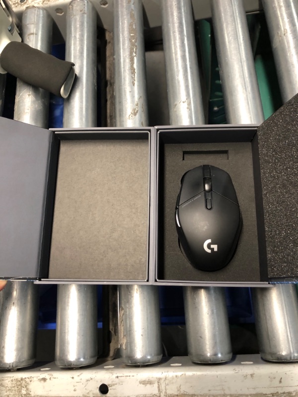 Photo 3 of ***MISSING USB***
Lamzu Atlantis Mini 4K Wireless Gaming Mouse, Ultra Lightweight 51g, 26000 DPI, Symmetrical, Mechanical Switch, Silver TTC Encoder, PAW3395 Sensor, MCU Nordic 52840-4k Dongle Included