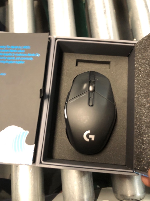 Photo 2 of ***MISSING USB***
Lamzu Atlantis Mini 4K Wireless Gaming Mouse, Ultra Lightweight 51g, 26000 DPI, Symmetrical, Mechanical Switch, Silver TTC Encoder, PAW3395 Sensor, MCU Nordic 52840-4k Dongle Included