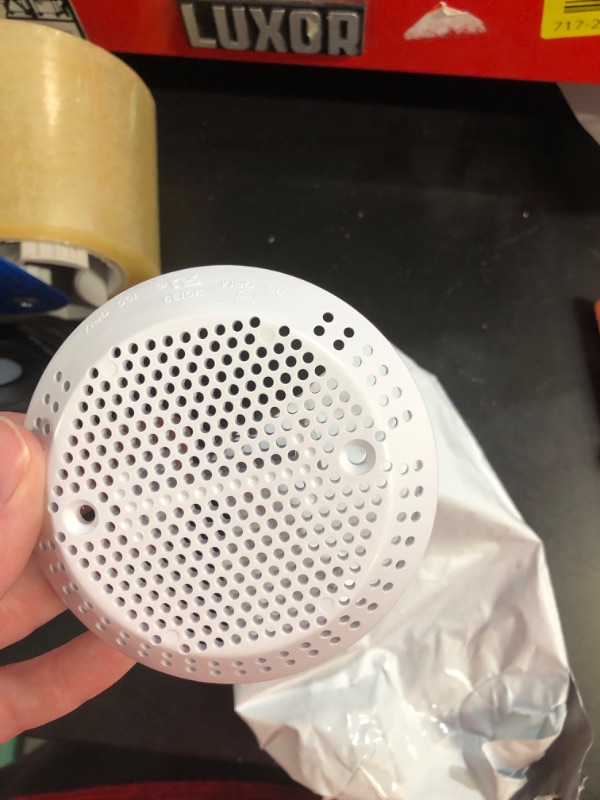 Photo 1 of ***SET OF 2, NO SCREWS*** Balboa Water Group Suction Cover, BWG, 3-3/4", 100gpm, White, Bath Only
