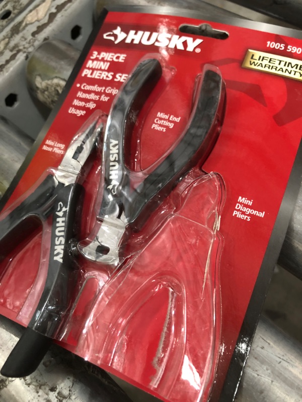 Photo 2 of * MISSING ONE* Mini Pliers Set (3-Piece)