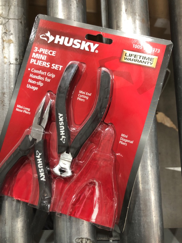 Photo 2 of * MISSING ONE* Mini Pliers Set (2-Piece)