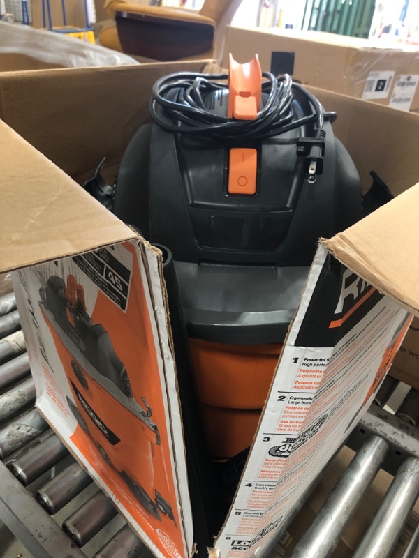 Photo 3 of * TESTED* RIDGID 12 Gallon 5.0 Peak HP NXT Wet/Dry Shop Vacuum with Filter, Locking Hose and Accessories