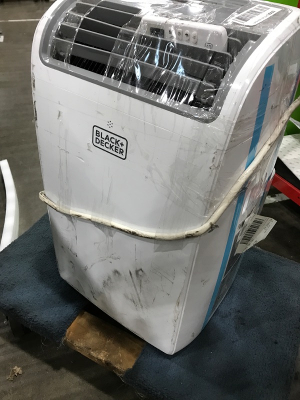 Photo 3 of *MISSING PARTS* BLACK+DECKER 7,700 BTU DOE (14,000 BTU ASHRAE) Portable Air Conditioner with Heat and Remote Control, White
