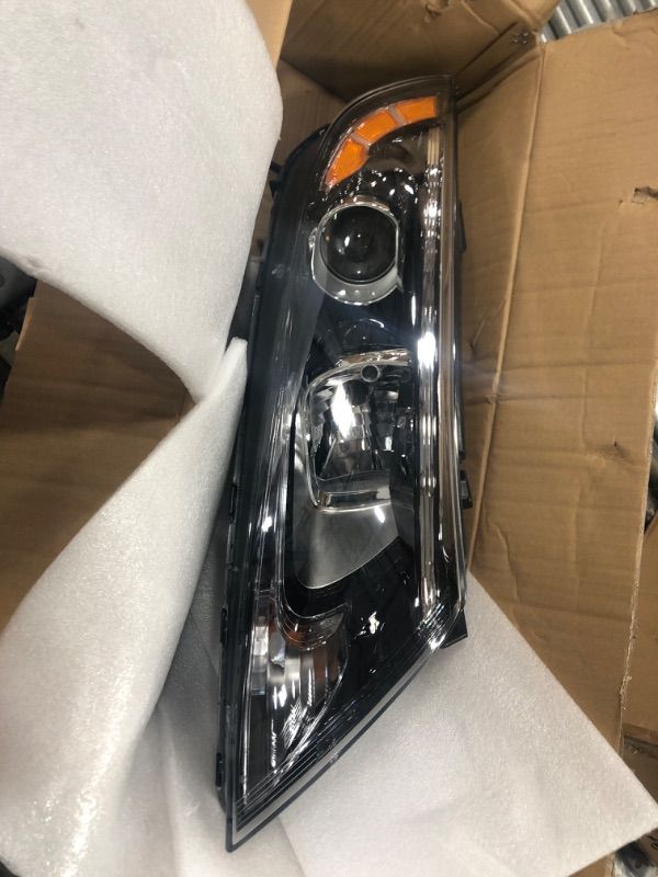 Photo 2 of * SEE PHOTOS FOR PRODUCT* LED Headlight FOR UNKNOWN VEHICLE (Passenger Side)
