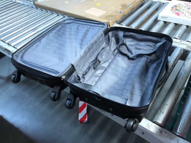 Photo 1 of ***DAMAGED - DENTED - SEE PICTURES***
Travelers Club Chicago Hardside Expandable Spinner Luggage, Black, 20 Inch Carry On