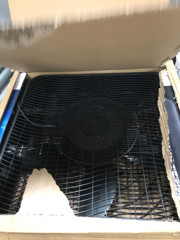 Photo 2 of **NONREFUNDABLER**FOR PARTS OR REPAIR**SEE NOTES**
Comfort Zone Box Fan with Carry Handle, 20 inch, 3 Speed Full-Force Air Circulation with Air Conditioner, Floor Fan, Bedroom Fan, Airflow 15.03 ft/sec, Ideal for Home, Bedroom & Office, CZ200ABK Black