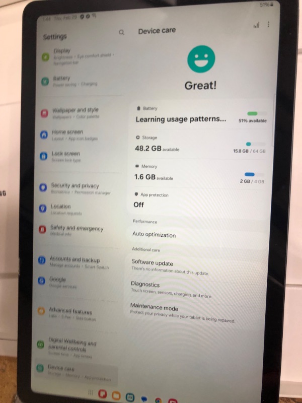 Photo 1 of **BRAND NEW , OPENED TO VERIFY CONTENTS**
SAMSUNG Galaxy Tab S6 Lite (2024) 10.4" 64GB WiFi Android Tablet, S Pen Included, Gaming Ready, Long Battery Life, Slim Metal Design, Expandable Storage, US Version, Oxford Gray, Amazon Exclusive Oxford Gray 64GB 