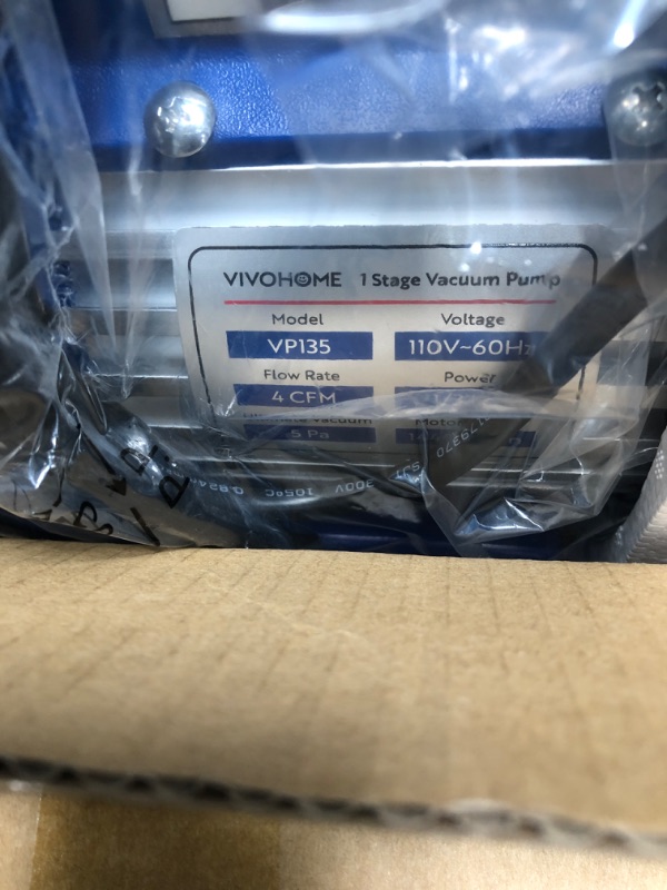 Photo 4 of ***USED FOR PARTS/ ONLY NON-REFUNDABLE ***VIVOHOME 110V 1/3 HP 4CFM Single Stage Rotary Vane Air Vacuum Pump and R134a AC Manifold Gauge Set Kit with Leak Detector Carry Bag for HVAC Air Conditioning Refrigeration Recharging ETL Listed